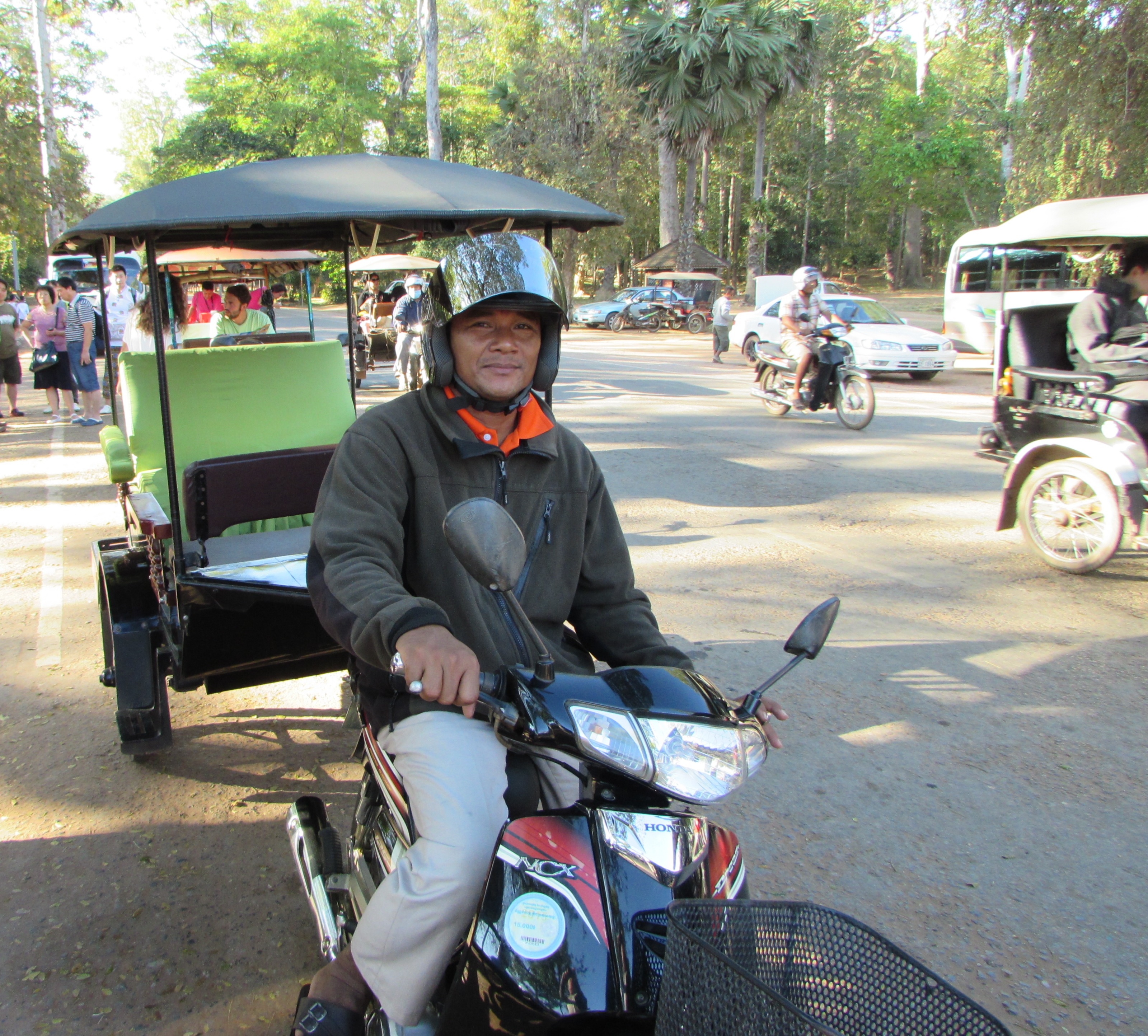 cam-tuktuk-driver